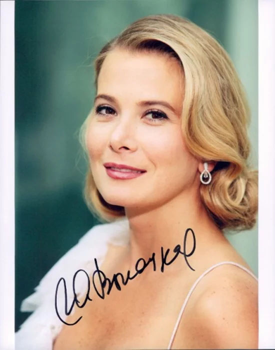 Yuliya Vysotskaya autograph