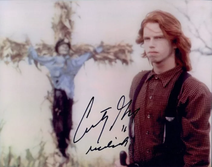 Courtney Gains autograph