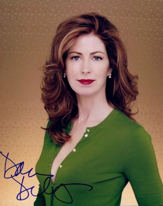 Dana Delany autograph
