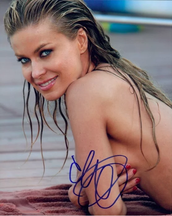 Carmen Electra autograph