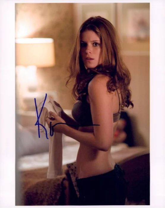 Kate Mara autograph