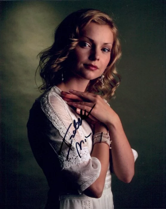 Izabella Miko autograph