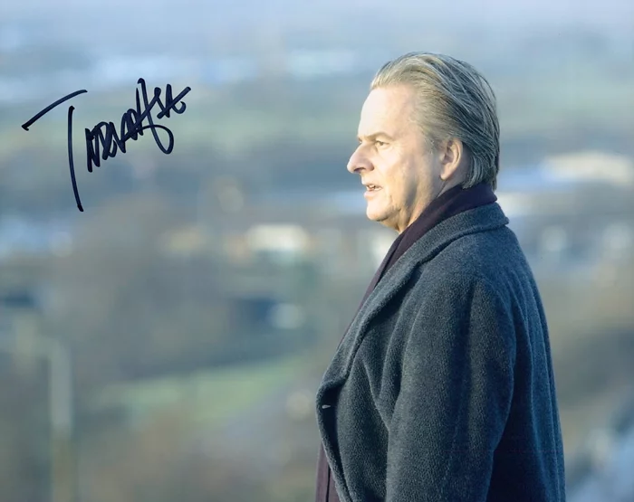 Trevor Eve autograph