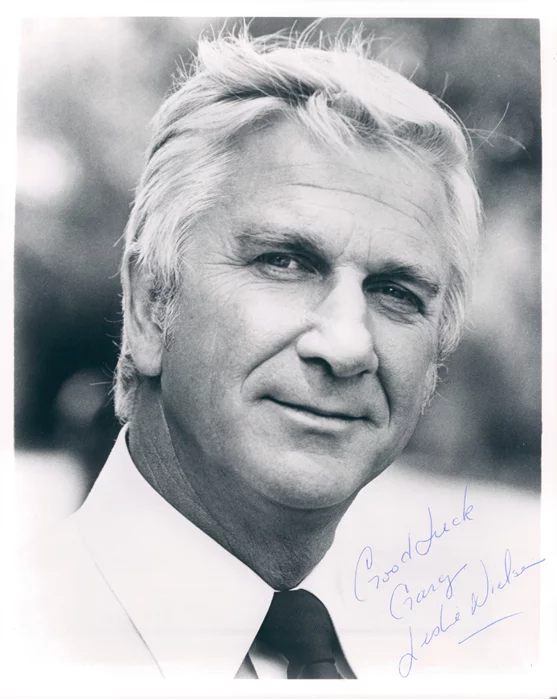 Leslie Nielsen autograph