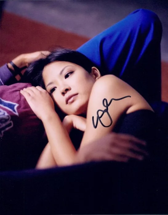 Lynn Chen autograph