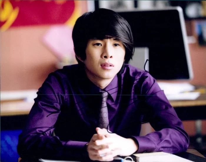 Justin Chon autograph