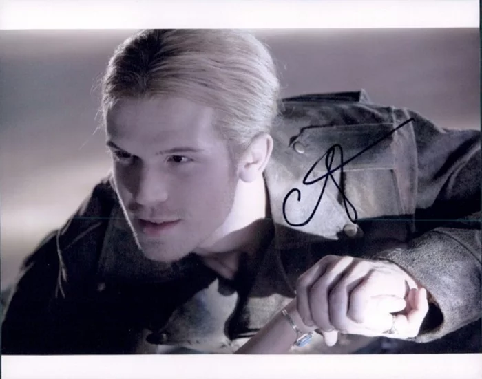Cam Gigandet autograph