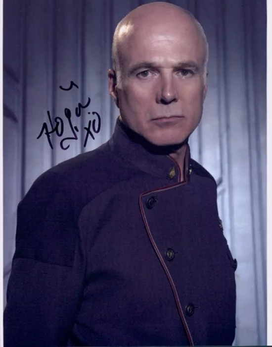Michael Hogan autograph