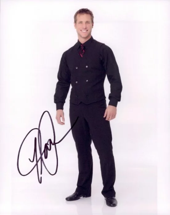 Jake Pavelka autograph