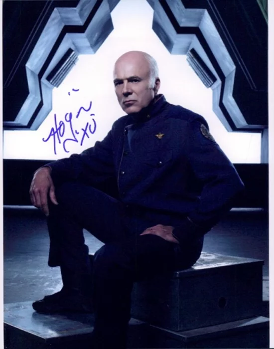 Michael Hogan autograph