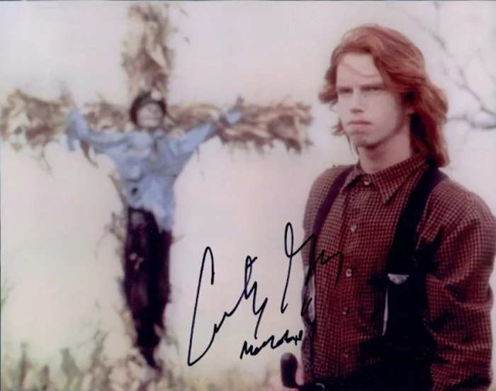 Courtney Gains autograph