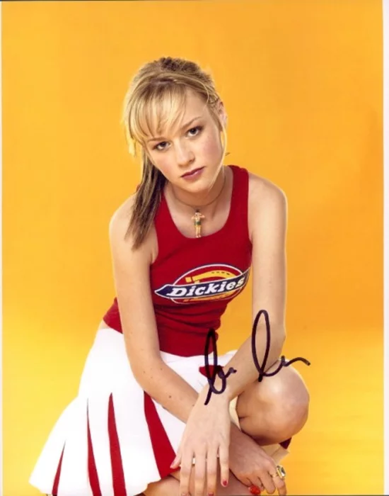 Brie Larson autograph