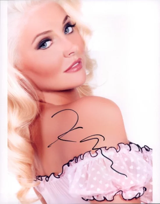 Kristina Shannon autograph
