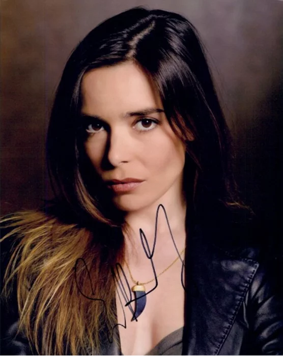 Elodie Bouchez autograph