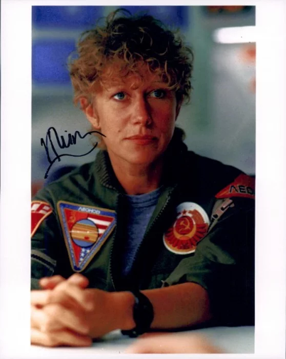 Helen Mirren autograph