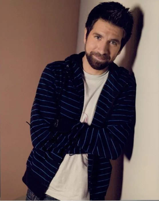 Joshua Gomez autograph