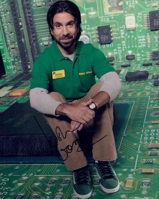 Joshua Gomez autograph