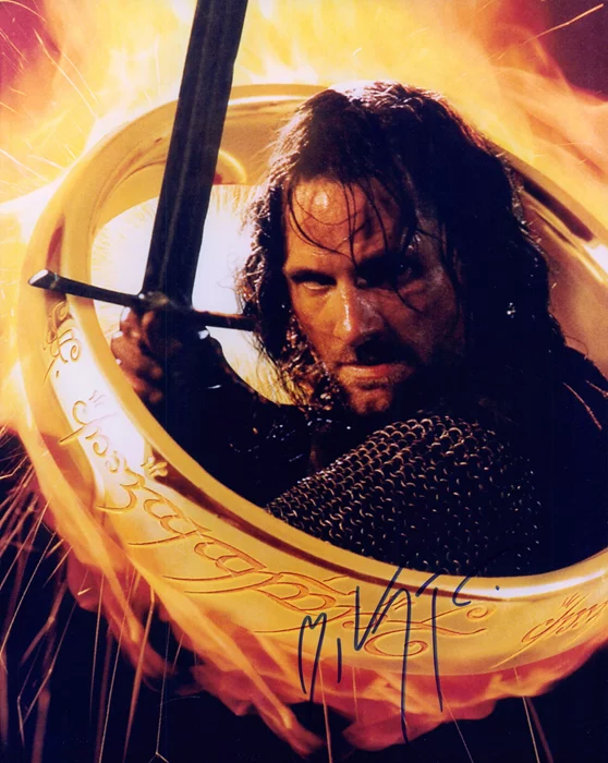 Viggo Mortensen autograph
