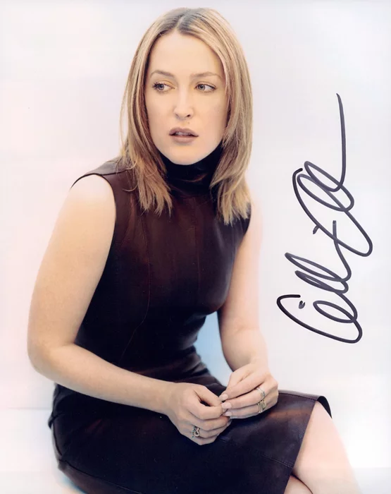 Gillian Anderson autograph