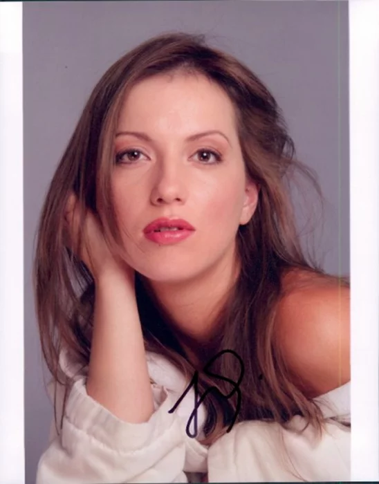 Julia Melim autograph