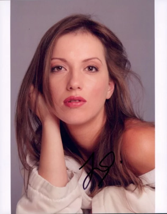 Julia Melim autograph