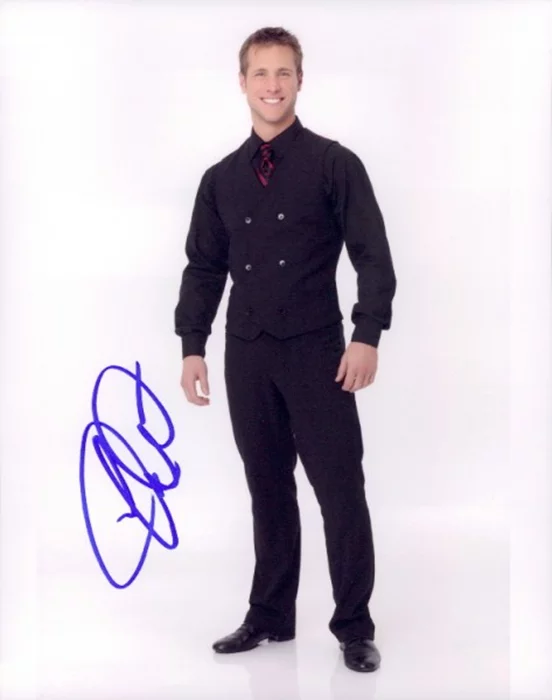Jake Pavelka autograph