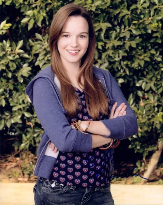 Kay Panabaker autograph