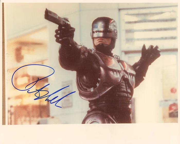 Peter Weller autograph