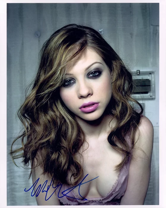 Michelle Trachtenberg autograph