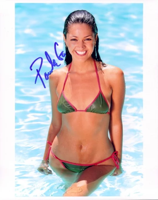 Paula Garces autograph