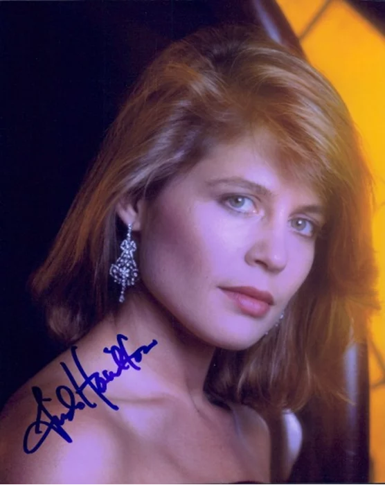 Linda Hamilton autograph