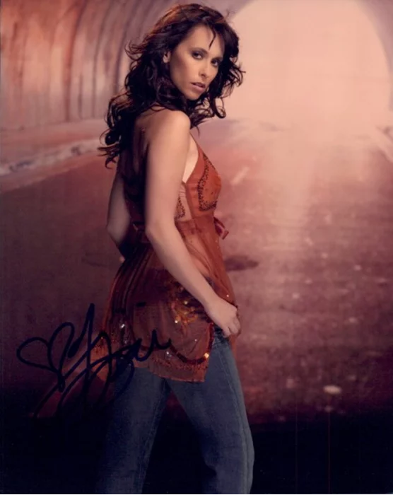 Jennifer Love Hewitt autograph