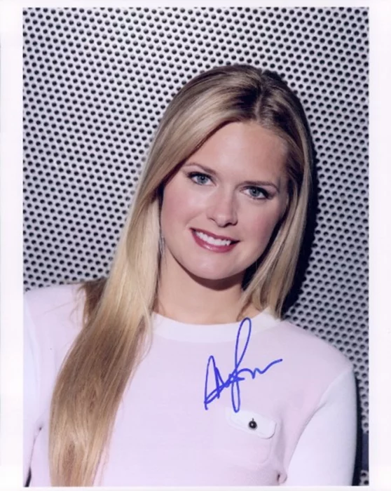 Maggie Lawson autograph