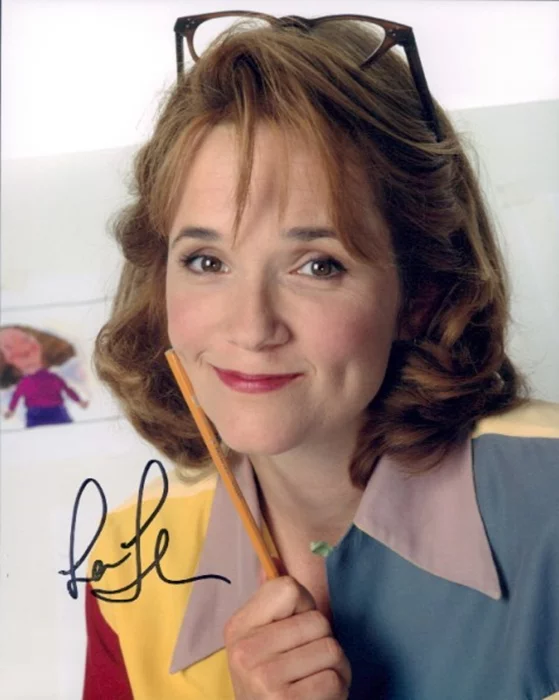 Lea Thompson autograph