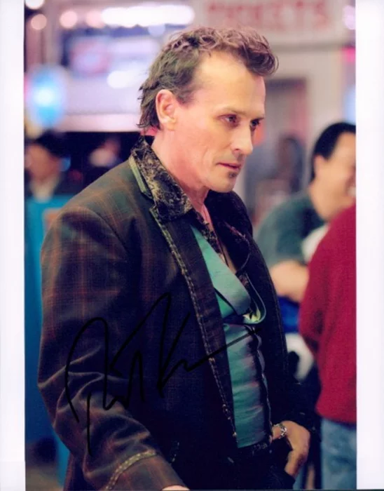 Robert Knepper autograph