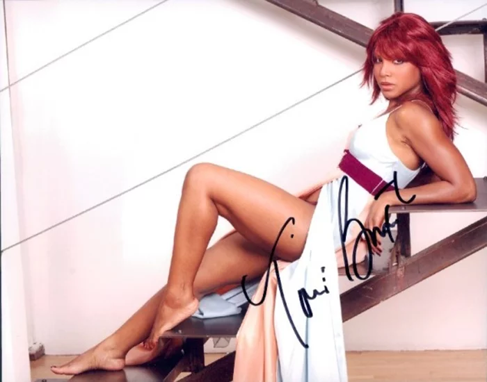 Toni Braxton autograph
