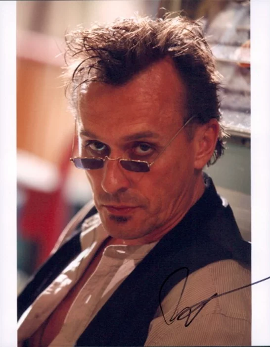 Robert Knepper autograph
