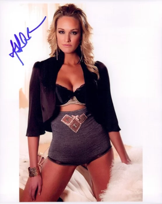 Ashlan Gorse autograph