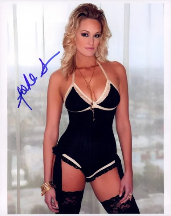 Ashlan Gorse autograph