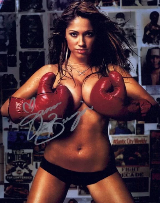 Jessica Burciaga autograph