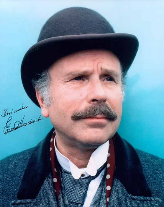 Edward Hardwicke autograph