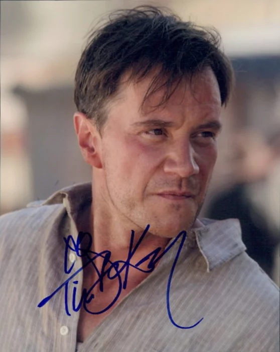 Tim DeKay autograph