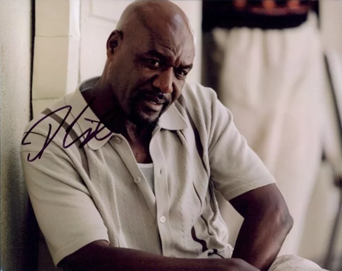 Delroy Lindo autograph
