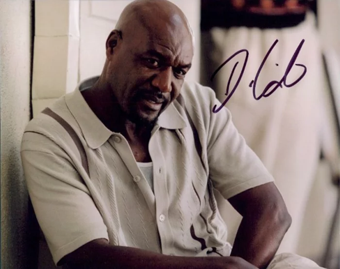 Delroy Lindo autograph