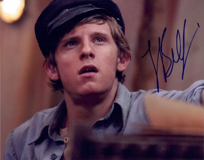Jamie Bell autograph