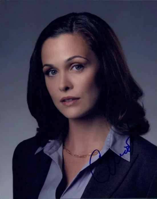Christine Woods autograph
