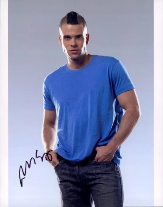 Mark Salling autograph