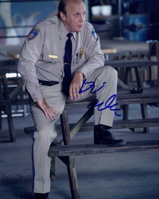 Dayton Callie autograph