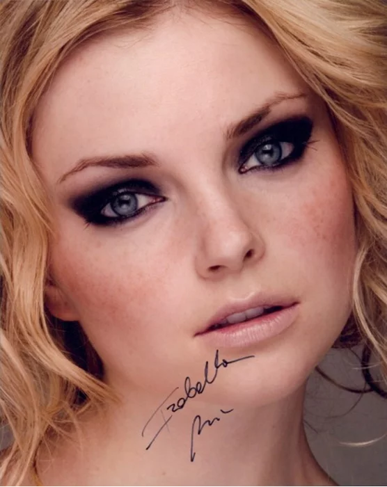 Izabella Miko autograph