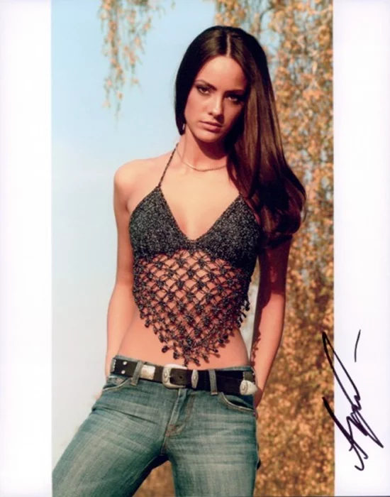 Sofya Skya autograph